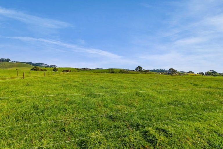 Photo of property in 78 Waitoetoe Road, Mimi, Urenui, 4377