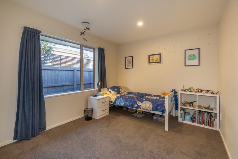 Photo of property in 12 Goldie Place, Rolleston, 7614