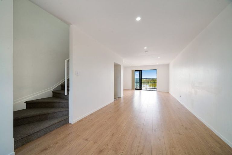 Photo of property in 8 Jabuka Street, Glen Eden, Auckland, 0602