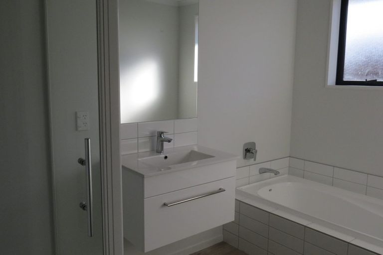 Photo of property in 18 Clanfield Way, Rolleston, 7615