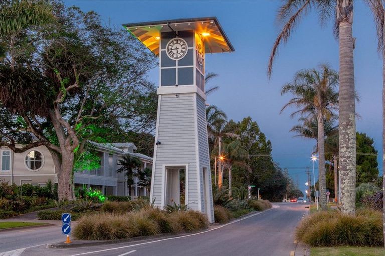 Photo of property in 31 Kensington Drive, Orewa, 0931