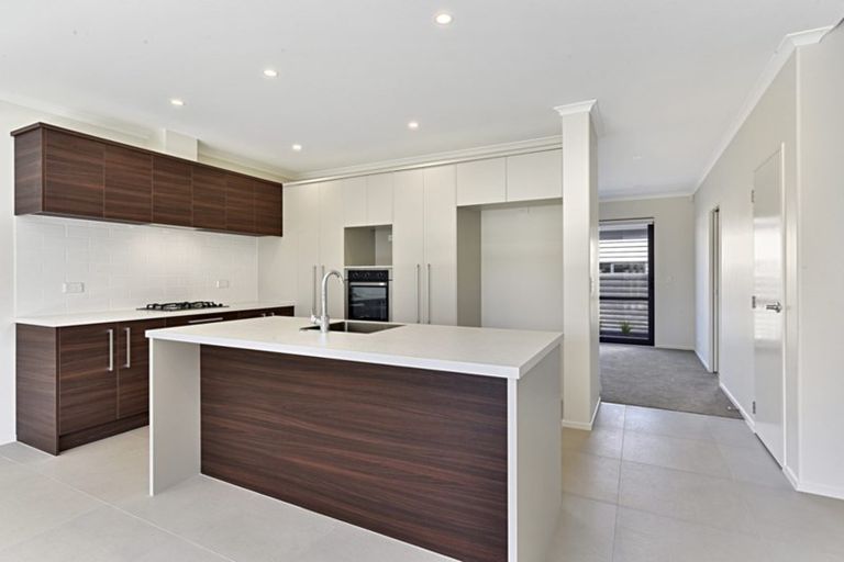 Photo of property in 45 Eugenia Rise, Totara Heights, Auckland, 2105