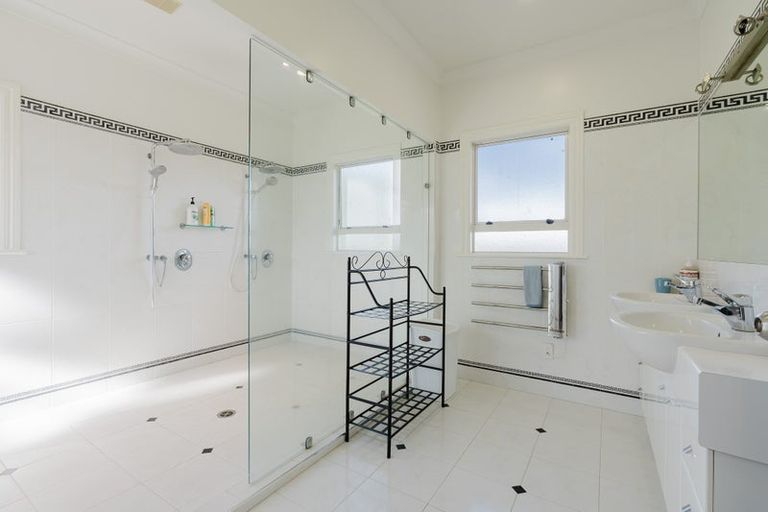 Photo of property in 170 Foster Road, Temple View, Hamilton, 3290