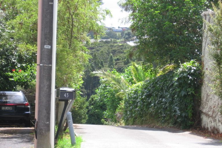 Photo of property in 15a Odin Place, Beach Haven, Auckland, 0626