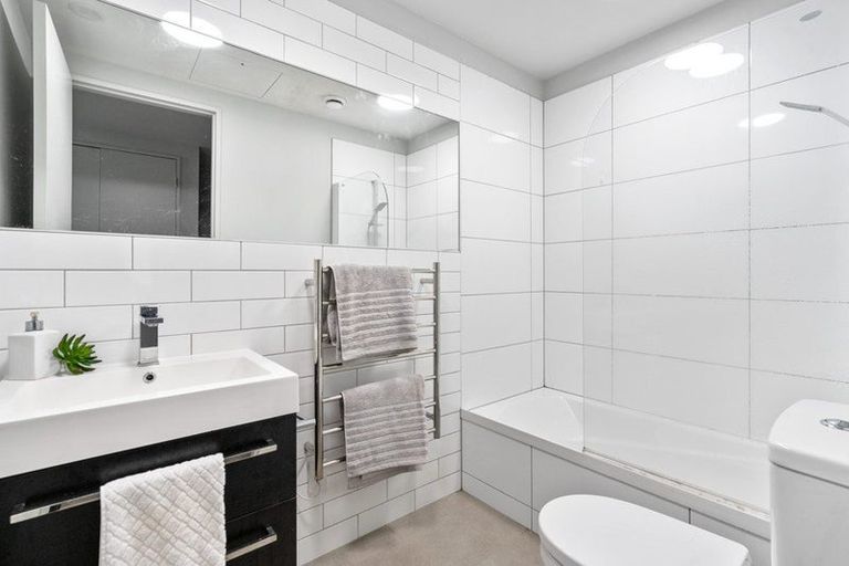 Photo of property in Detroit Apartments, 201/181 Tasman Street, Mount Cook, Wellington, 6021