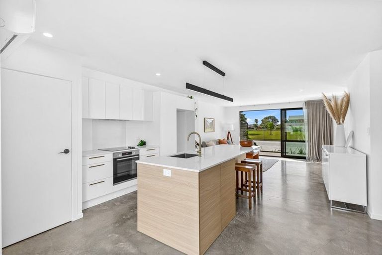 Photo of property in 26c Brennan Avenue, Te Atatu Peninsula, Auckland, 0610