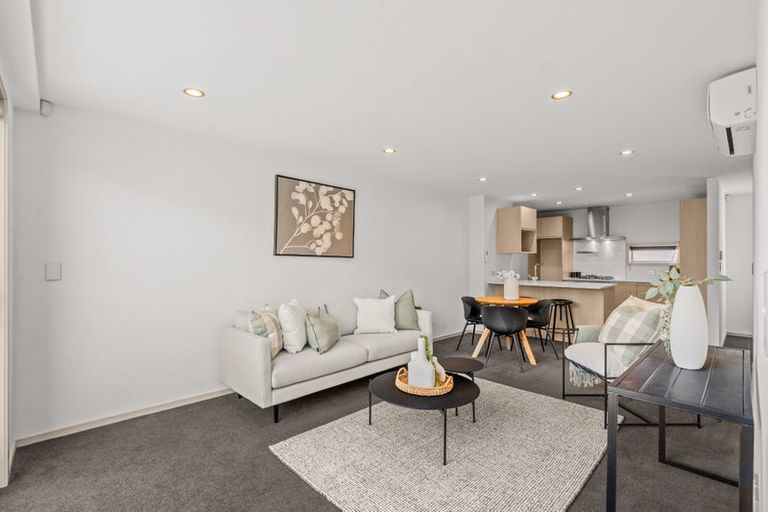 Photo of property in 2/372 Worcester Street, Linwood, Christchurch, 8011