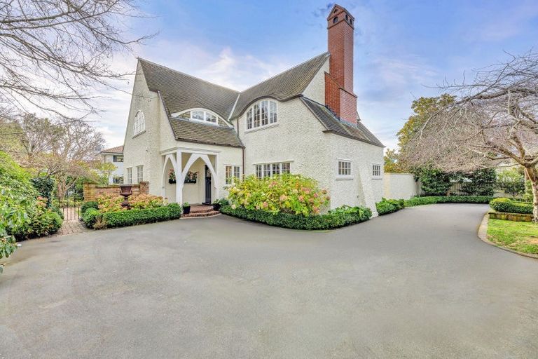 Photo of property in 43 Holmwood Road, Merivale, Christchurch, 8014