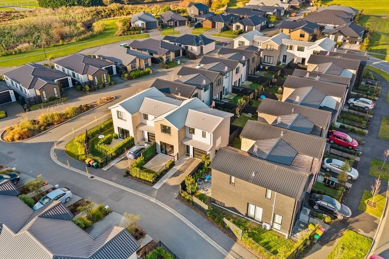 Photo of property in 13 Koral Lane, Broomfield, Christchurch, 8042