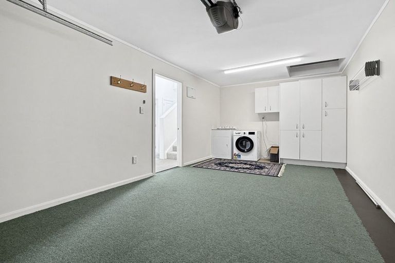 Photo of property in 63 Futuna Close, Karori, Wellington, 6012