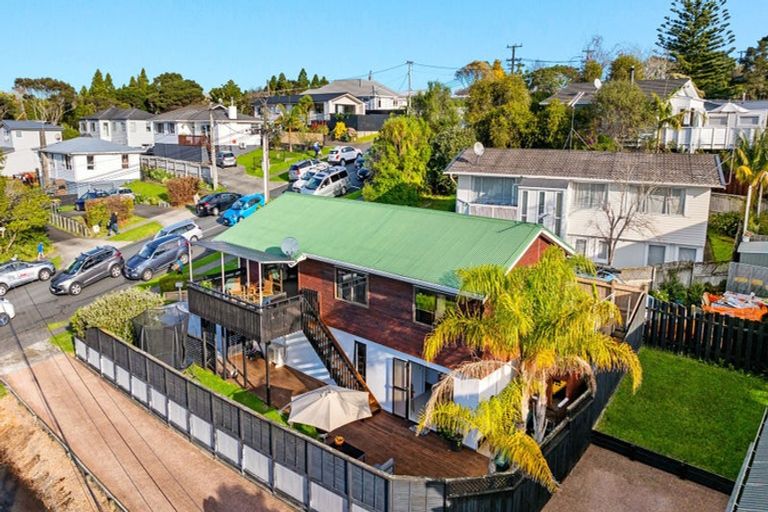 Photo of property in 1/122 Verran Road, Birkdale, Auckland, 0626