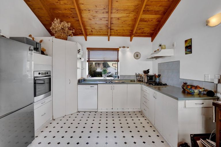 Photo of property in 8b Squire Place, Blagdon, New Plymouth, 4310