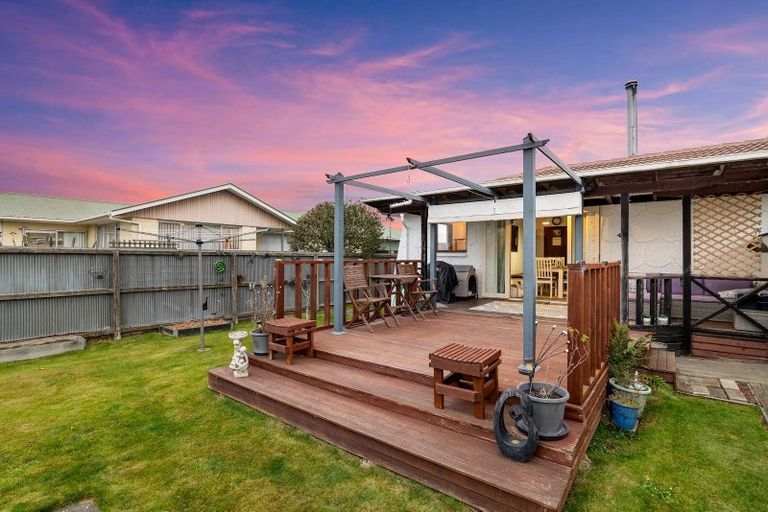 Photo of property in 18 Greenock Street, Redwood, Christchurch, 8051
