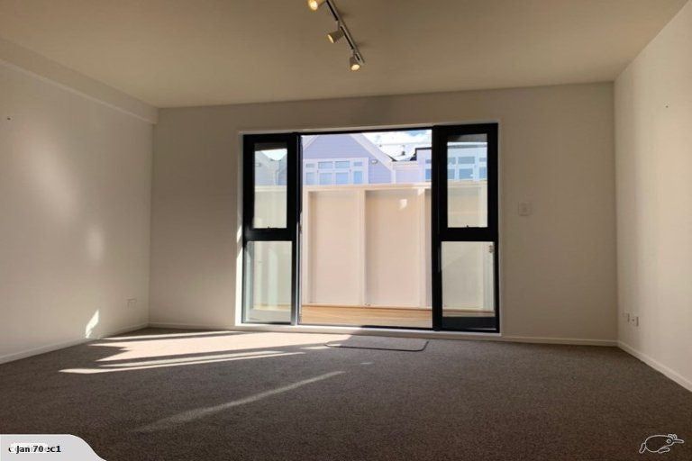 Photo of property in Pirie Street Townhouses, 35u3 Pirie Street, Mount Victoria, Wellington, 6011