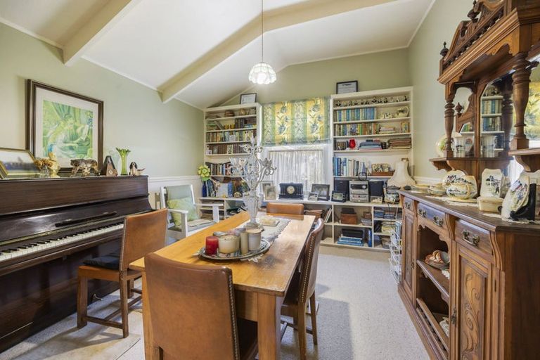 Photo of property in 47 Patu-kukupa Street, Manaia, 4612