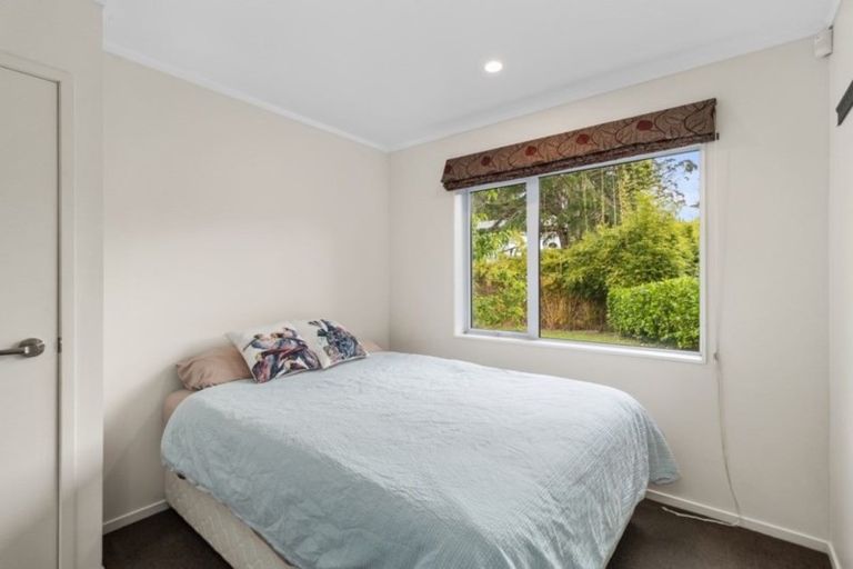 Photo of property in 28a Gallony Avenue, Massey, Auckland, 0614