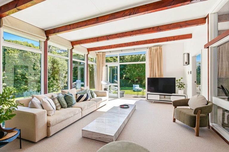 Photo of property in 10 Mathieson Avenue, Khandallah, Wellington, 6035
