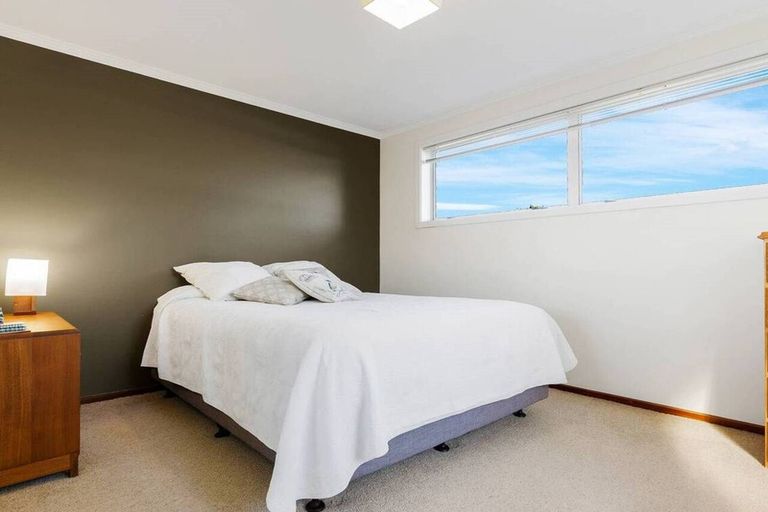 Photo of property in 28 Fern Drive, Halswell, Christchurch, 8025