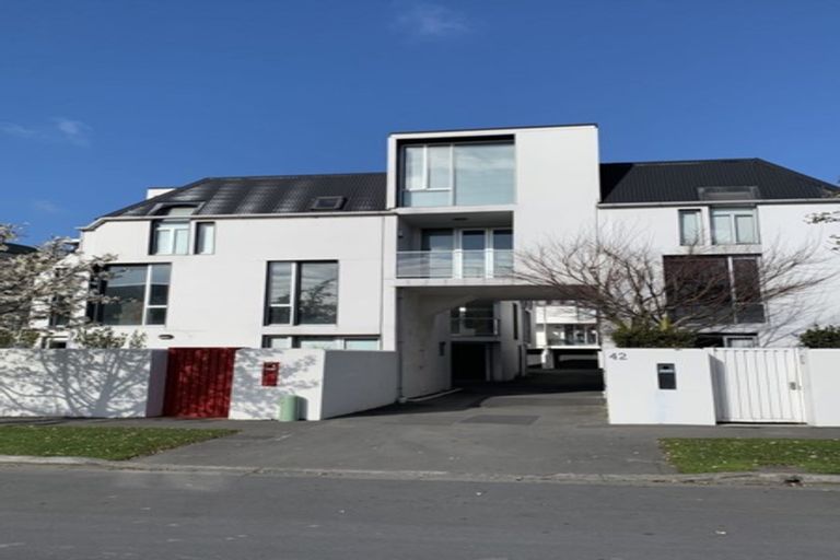 Photo of property in 44h Chester Street West, Christchurch Central, Christchurch, 8013