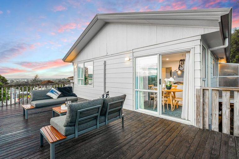 Photo of property in 27 Danube Lane, Glen Eden, Auckland, 0602