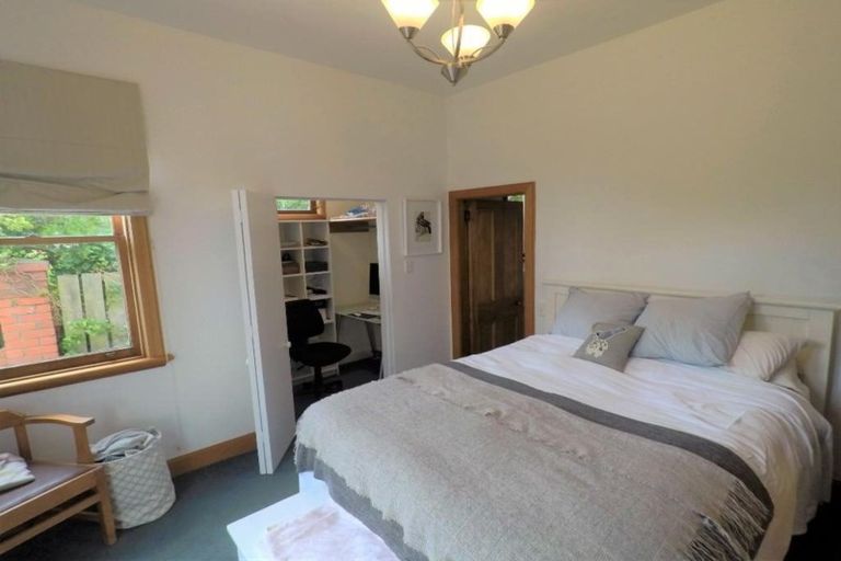 Photo of property in 33 Harland Street, Brooklyn, Wellington, 6021