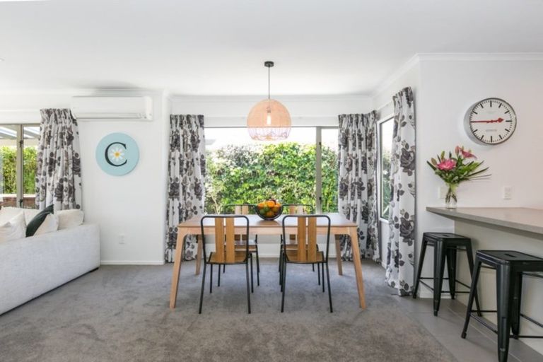Photo of property in 4 West Place, Greenmeadows, Napier, 4112