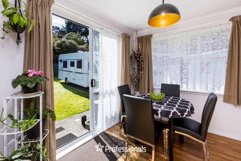 Photo of property in 39a Moeraki Road, Maoribank, Upper Hutt, 5018