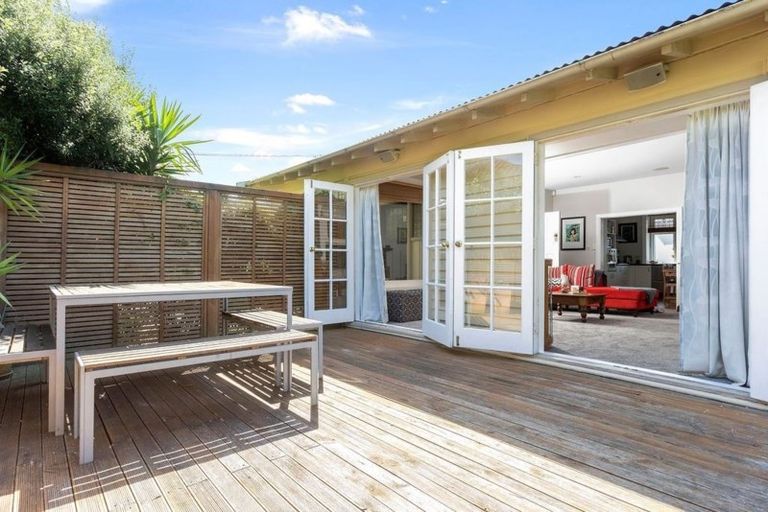 Photo of property in 45 Lindsay Street, St Albans, Christchurch, 8014