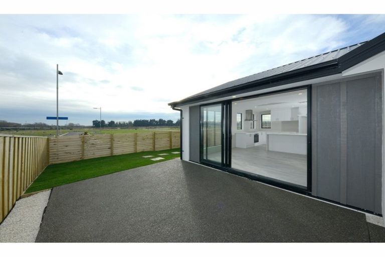 Photo of property in 38 Sarikei Avenue, Northwood, Christchurch, 8051