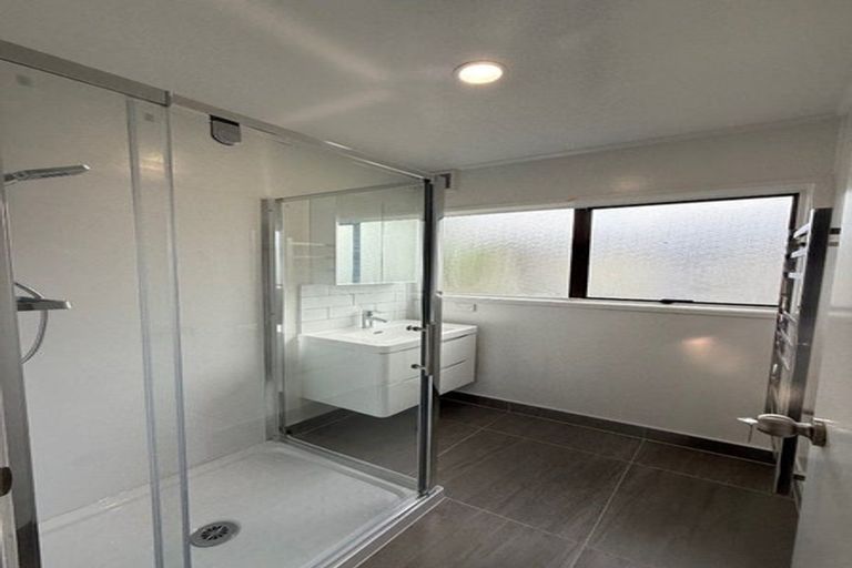 Photo of property in 19 Luanda Drive, Ranui, Auckland, 0612