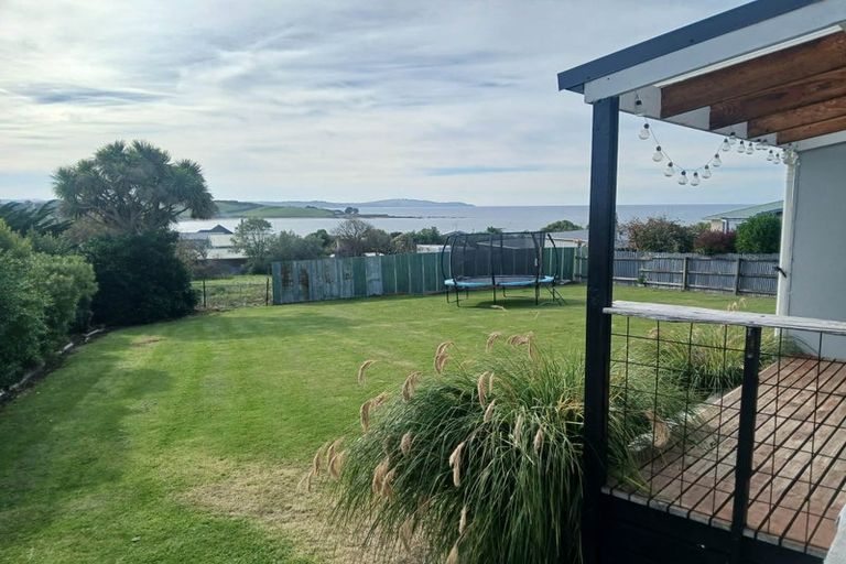 Photo of property in 10 Magdala Street, Kakanui, Oamaru, 9495