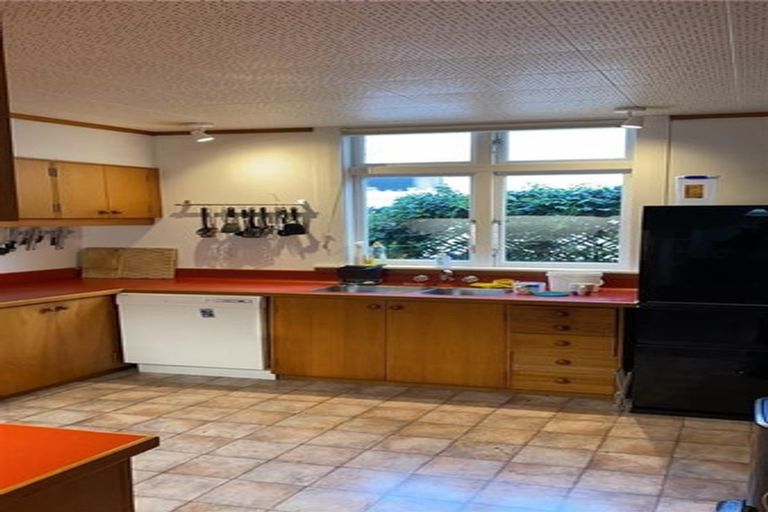 Photo of property in 20 Beauchamp Street, Karori, Wellington, 6012