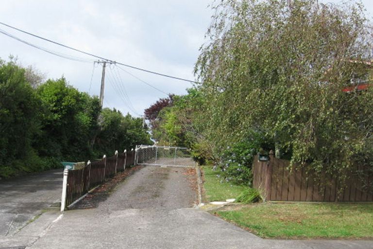 Photo of property in 89a Colwill Road, Massey, Auckland, 0614