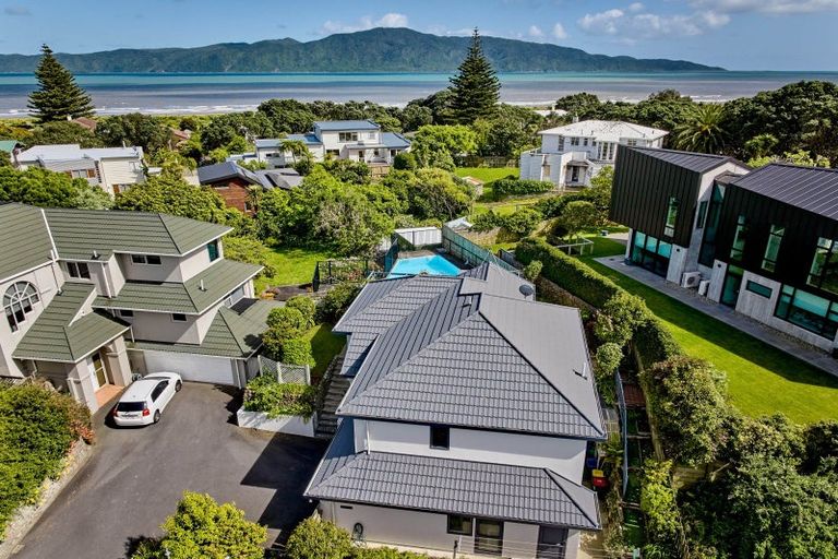 Photo of property in 23a Golf Road, Paraparaumu Beach, Paraparaumu, 5032