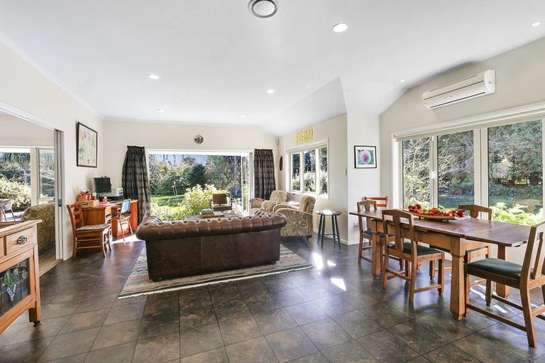 Photo of property in 200 Cowling Road, Hurdon, New Plymouth, 4371