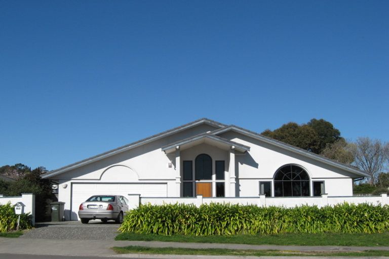Photo of property in 180 Te Mata Road, Havelock North, 4130