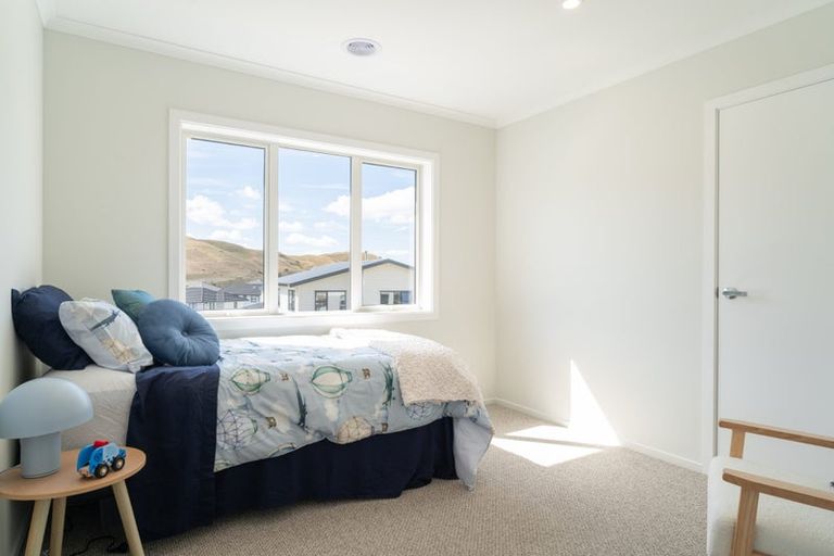 Photo of property in 47 Stockport Grove, Churton Park, Wellington, 6037