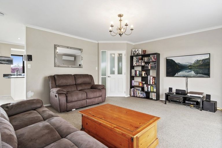 Photo of property in 9 Mahonia Place, Pyes Pa, Tauranga, 3112