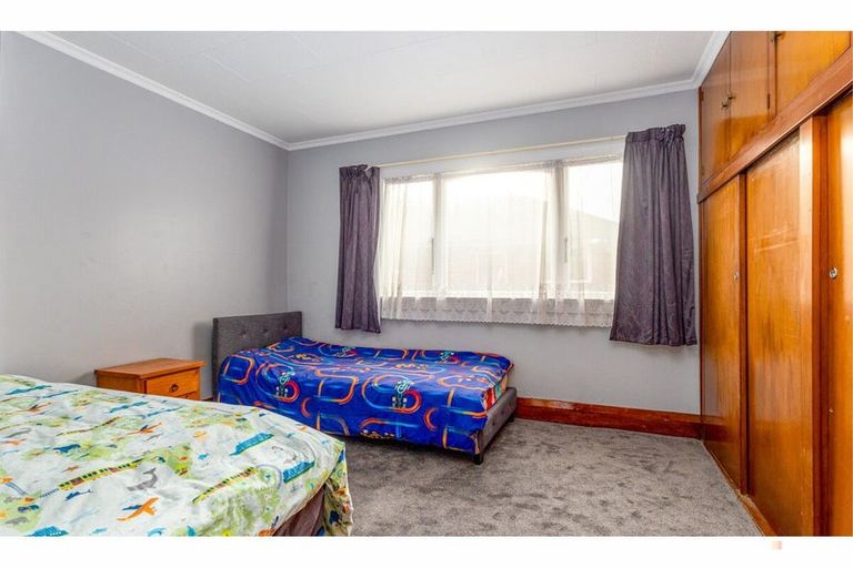 Photo of property in 33 Ashbury Avenue, Waimataitai, Timaru, 7910