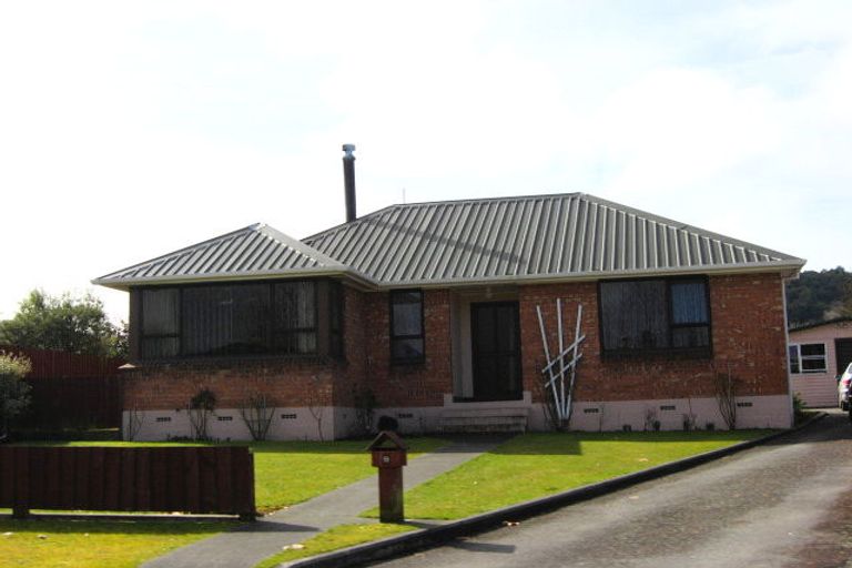 Photo of property in 9 Plaskett Street, Reefton, 7830