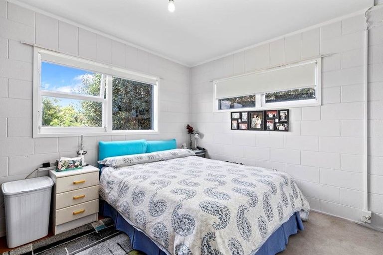 Photo of property in 43 Girrahween Drive, Totara Vale, Auckland, 0629