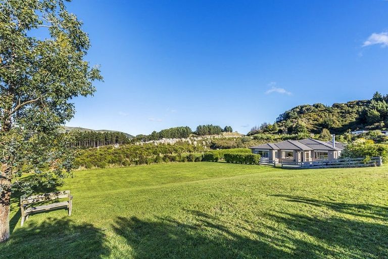 Photo of property in 88b Endeavour Drive, Whitby, Porirua, 5024