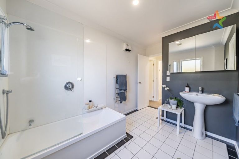 Photo of property in 7a Cornford Street, Karori, Wellington, 6012