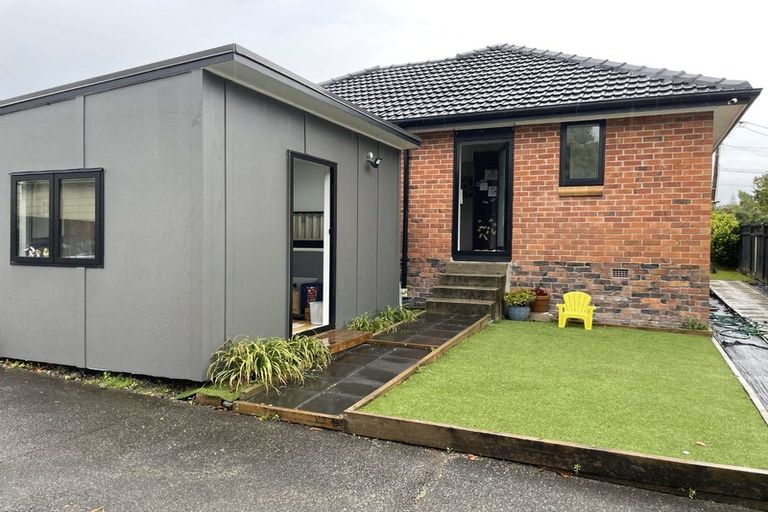 Photo of property in 33 Northall Road, New Lynn, Auckland, 0600