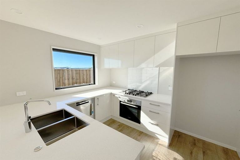 Photo of property in 15 Busby Way, Rolleston, 7614