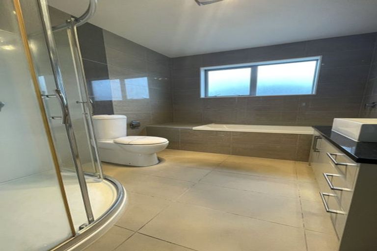 Photo of property in 105 Laurel Oak Drive, Schnapper Rock, Auckland, 0632