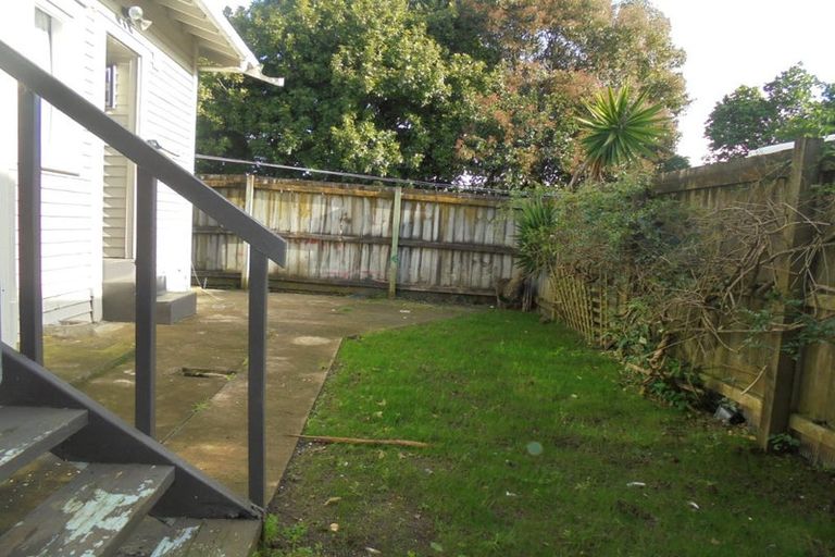 Photo of property in 2/461 Great South Road, Opaheke, Papakura, 2113