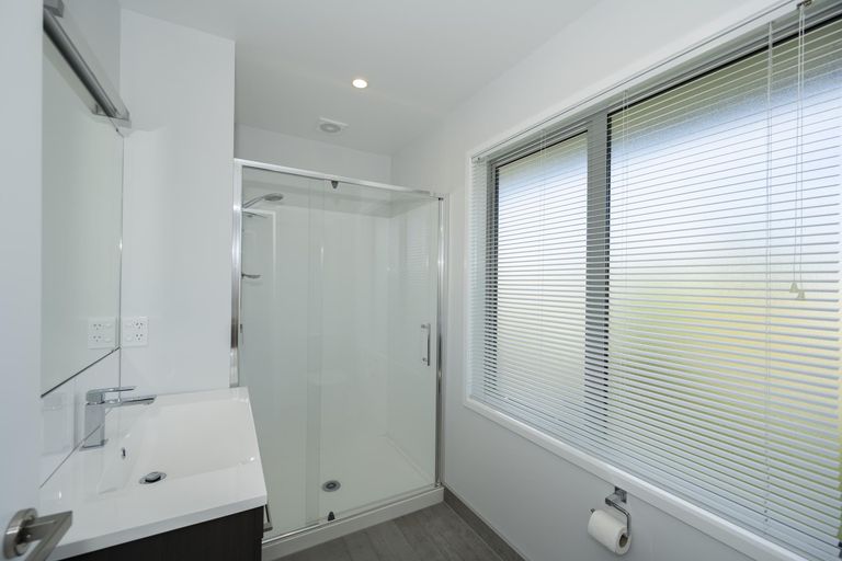 Photo of property in 18 Lamborn Drive, Papakura, 2110