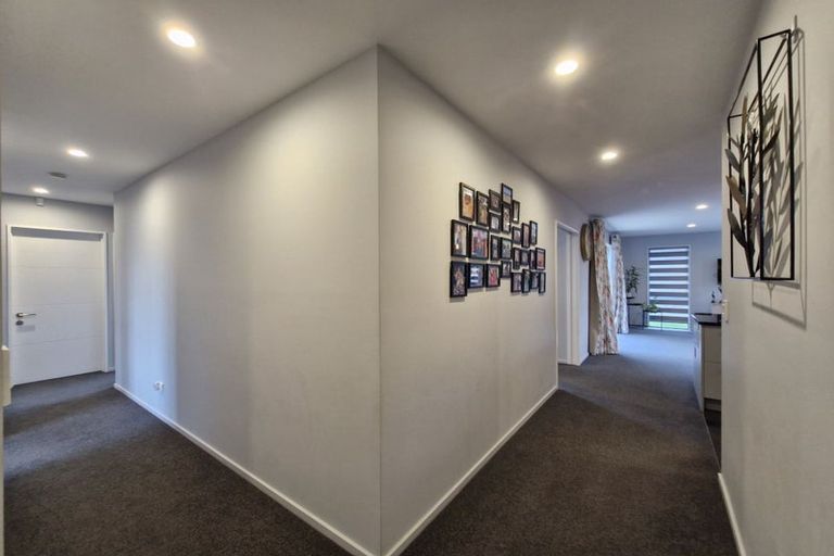 Photo of property in 1 Ragley Way, Rolleston, 7615