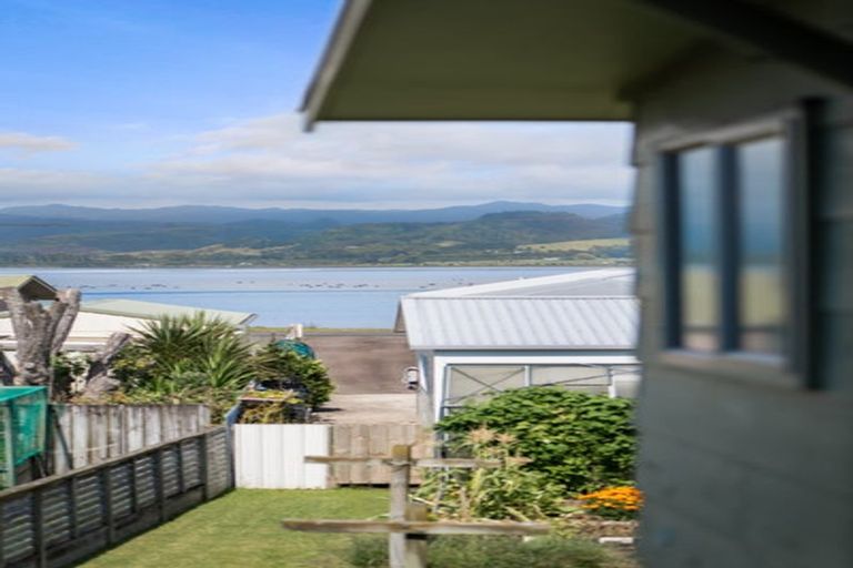 Photo of property in 12 Tatai Road, Bowentown, Katikati, 3177
